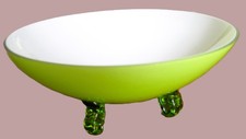 Schale - Glas - grün - innen weiss - 3 Standfüßchen aus Glas - ⌀16cm, Höhe: 7cm