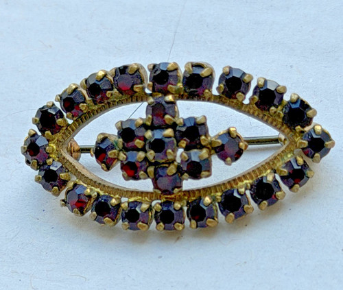 Alte strass brosche - strass, granat