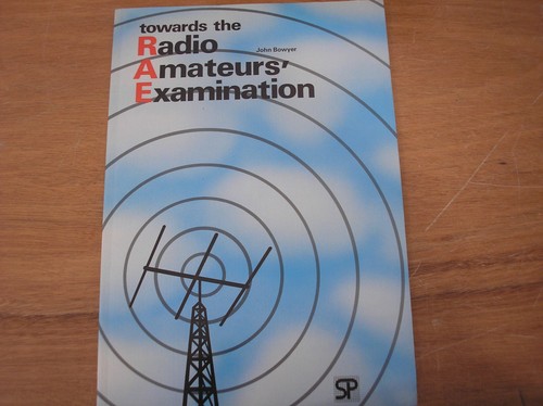 Towards the radio amateurs - the,