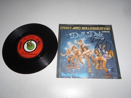 Dolly dots rollerskating - dolly,