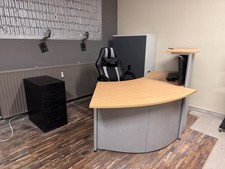 Büro-Empfangstresen – Hochwertiger Schreibtisch in Top-Design