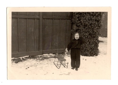 Altes foto kind - kind, schlitten