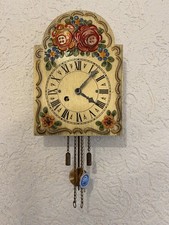 Wintermantel Schwarzwälder Miniatur Uhr 1 Tage Uhrwerk handbemalt mit Schlüssel 