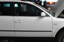 TÜR Vorn Rechts VW Passat Variant 1.9 TDI 3BG/3BL/3BS Farbe Candyweiss (LB9A)