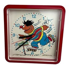 Sesamstraße Wanduhr rot Sesam Street Ernie auf Rollschuhe CITIZEN JAPAN