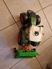 BRUDER Traktor FENDT mit Sämaschine