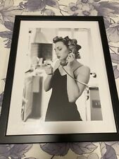 Vintage Rauchende Frau Am Telefon Bild Inklusive Schwarzen Rahmen 