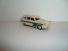 Modellauto - beige-grüner Wartburg 311 Tourist, Metallausführung, Maßstab 1 : 64