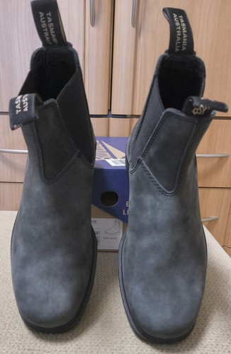 Blundstone chelsea boots - blundstone,