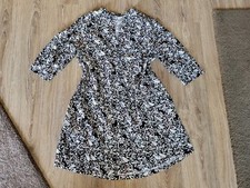 Qs s.Oliver Kleid Stiefelkleid  mit Seitentaschen Gr.42 NEU