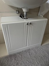 Waschbeckenunterschrank