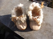 zauberhafte  alte originale Leder Puppenschuhe  für größere Puppen rosa