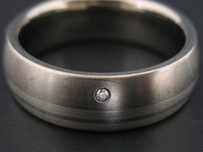 Ring Silber 925 und Titan mit echtem kleinen Diamant im Brillantschliff