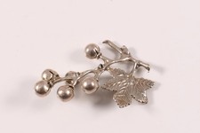 Silberfigur Silber 800 Weintrauben mit Blatt Miniatur Figur 5gramm