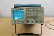 Tektronix 2430A Digital Oscilloscope mit 4x Sonden
