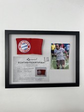 Matchworn Kapitänsbinde von Franck Ribery getragen im Rahmen Bayern München 