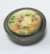 Perlmutt-Deckeldose Messing