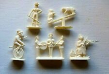 Plastik Figur Circus ZIRKUS Dompteur Bären Wippe Affe Einrad Clown Geige Band