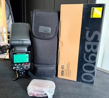 Nikon Speedlight SB-900