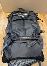 Osprey STRATOS 24 in der Farbe TUNNEL VISION GREY