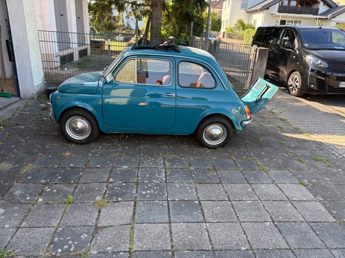 Fiat 500 oldtimer mit faltdach - oldtimer,