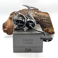 Daiwa 25 Caldia FC LT3000 Spinnrolle Frontbremsrolle Angelrolle Spinning Reel DA