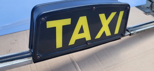 Altes taxischild - altes,