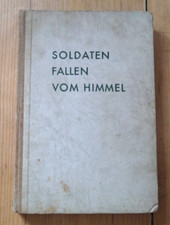 Soldaten fallen vom Himmel