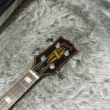 Gibson Les Paul Triumph Bass