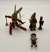 Holz- und Masse Figuren