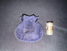 (V17) PINS BADGE EMAILLE