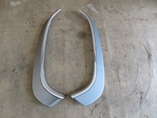 BMW E30 Limousine Zierleisten für die C-Säule in Lachssilber-metallic