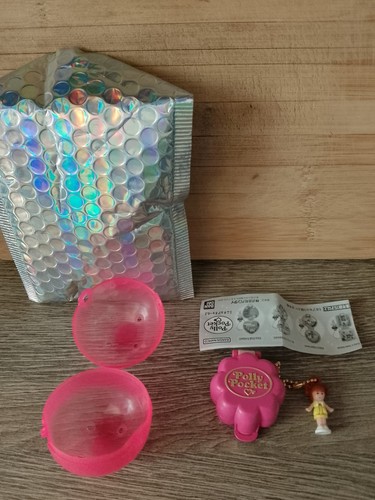 Polly pocket capsule toy - polly,