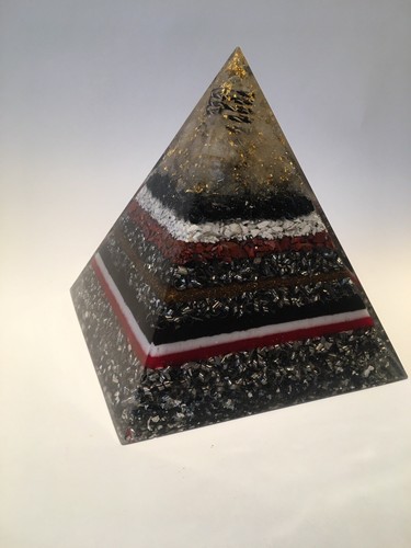 Orgonit pyramide turmalin - orgonit,