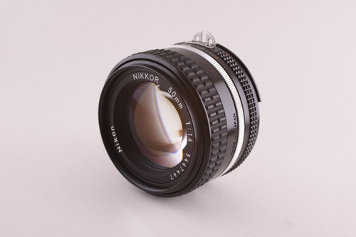 Near mint nikon - mint,