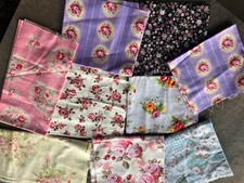 9 Stoffstücke, Konvolut Rosen-Stoffe, bunt gemischt, Patchworkstoffe