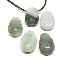  JADE ( JADEIT ) echte Burma Jade - GEBOHRTER TROMMELSTEIN ANHÄNGER