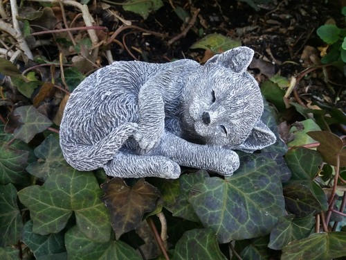 Steinfigur kleine süße - , katze