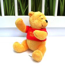 Disney Winnie the Pooh / Winnie Puuh BÄR 15 cm Kuscheltier Stofftier Plüschtier