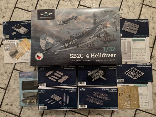 Infinity 3202 curtiss sb2c - 3202, sb2c-4