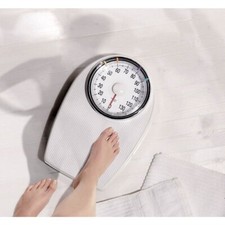 Mechanische Personenwaage bis 130kg Rutschfeste XL Trittfläche extra große Skala