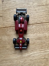 Darda Bahn Rennwagen Auto Formel 1 rot Motor funktionstüchtig