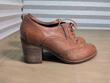 Clarks Damenschuhe hellbraun