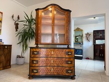 Originale Aufsatzvitrine