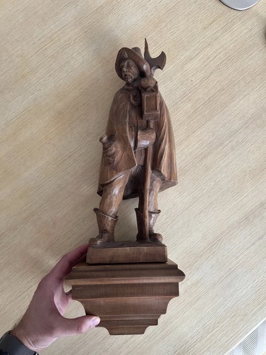Holzschnitzerei holzfigur - holzschnitzerei,