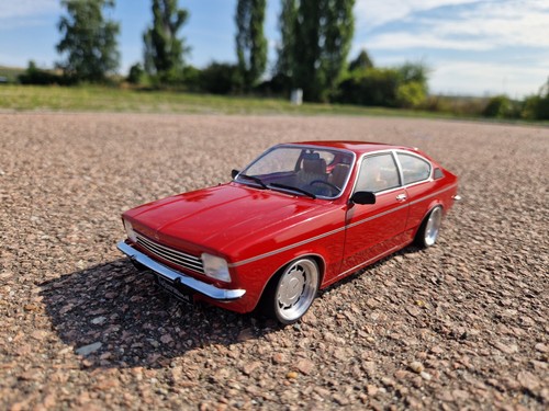 Opel kadett c coupe - 1:18,