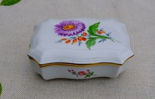 Deckeldose Schmuckdose Meissener Porzellan Blumenmuster wie neu Meißen