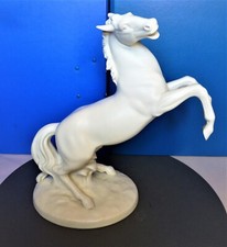 Porzellan figur Steigendes