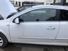 Opel Astra H GTC Tür vorn