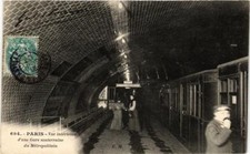 CPA AK PARIS Innenansicht einer U-Bahn-Station des Metropolitans (676289)